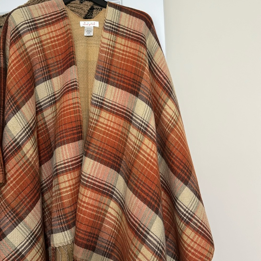 Women’s poncho